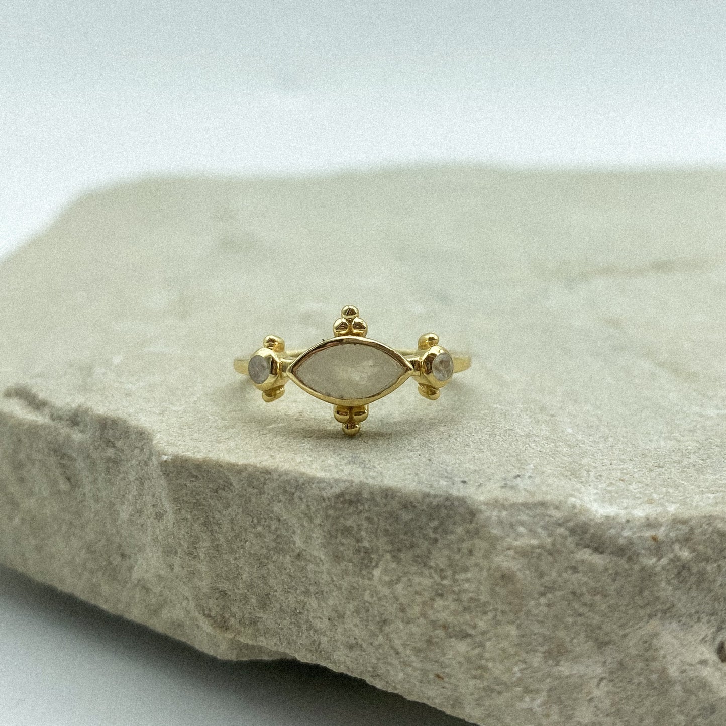 Aura Ring - moonstone