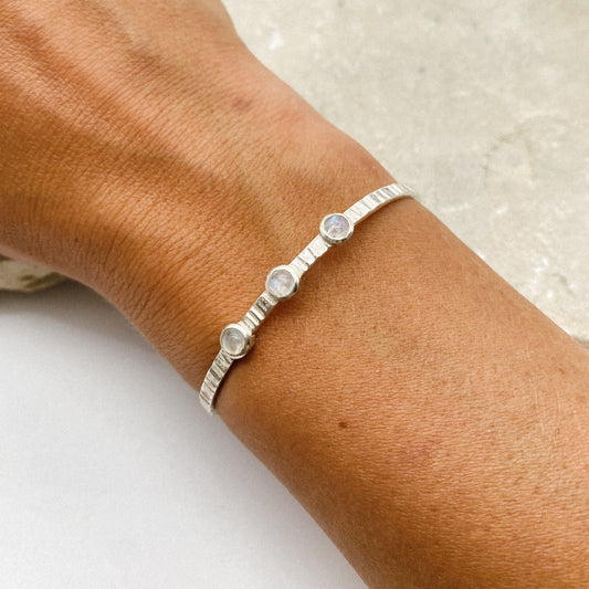 Three sisters Cuff - Moonstone