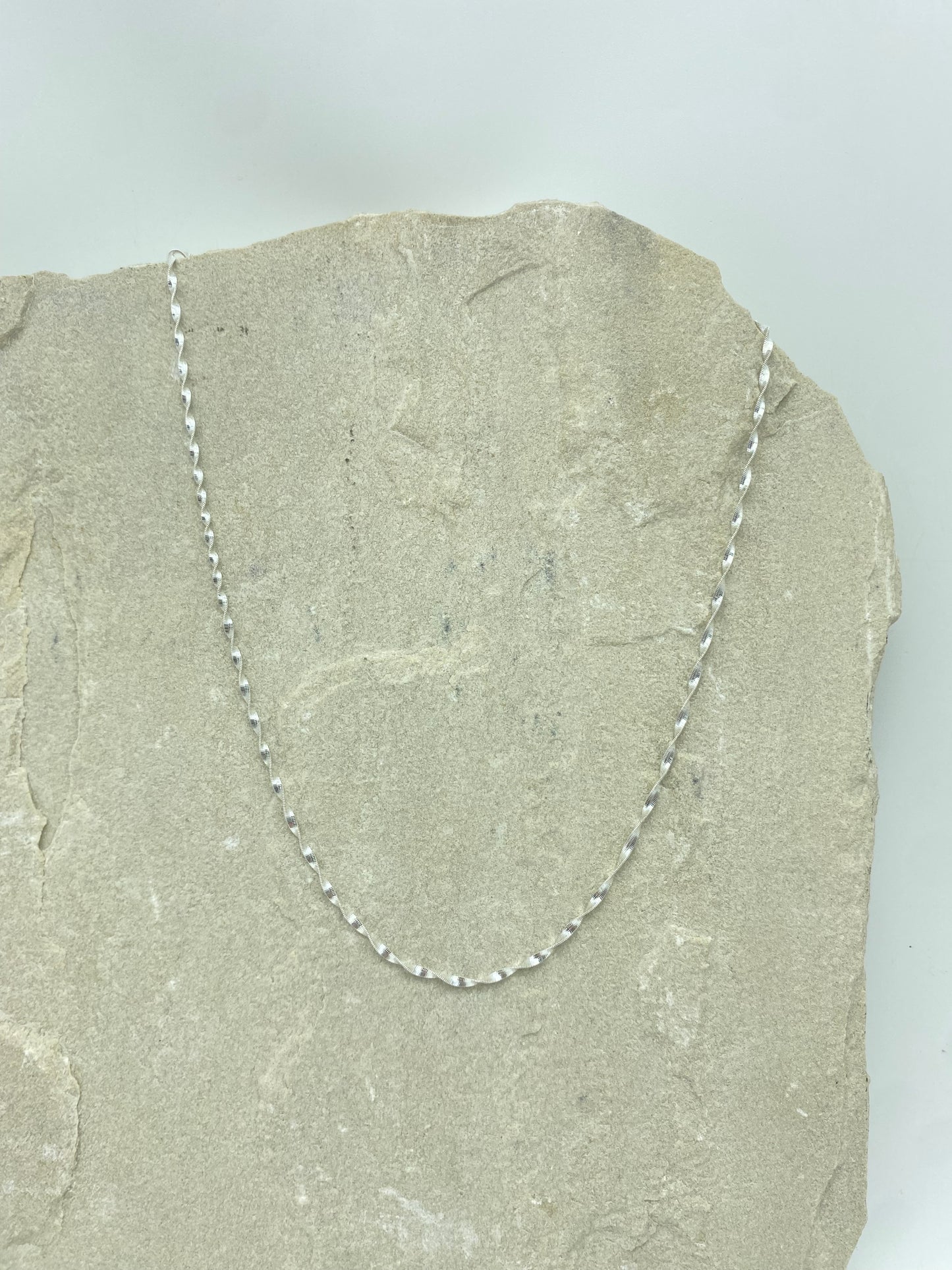 Layering twist chain