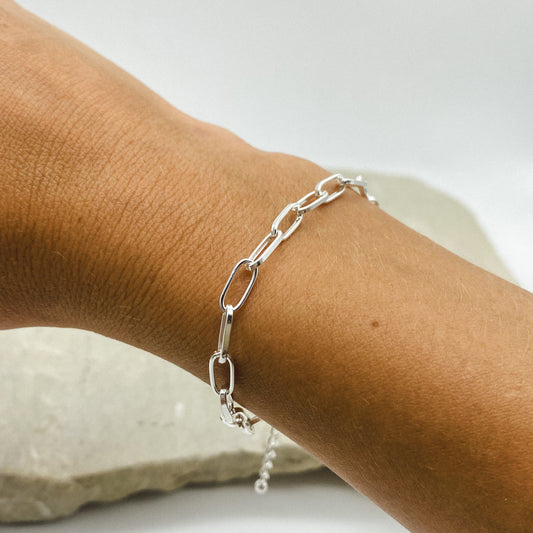 Paperclip link bracelet