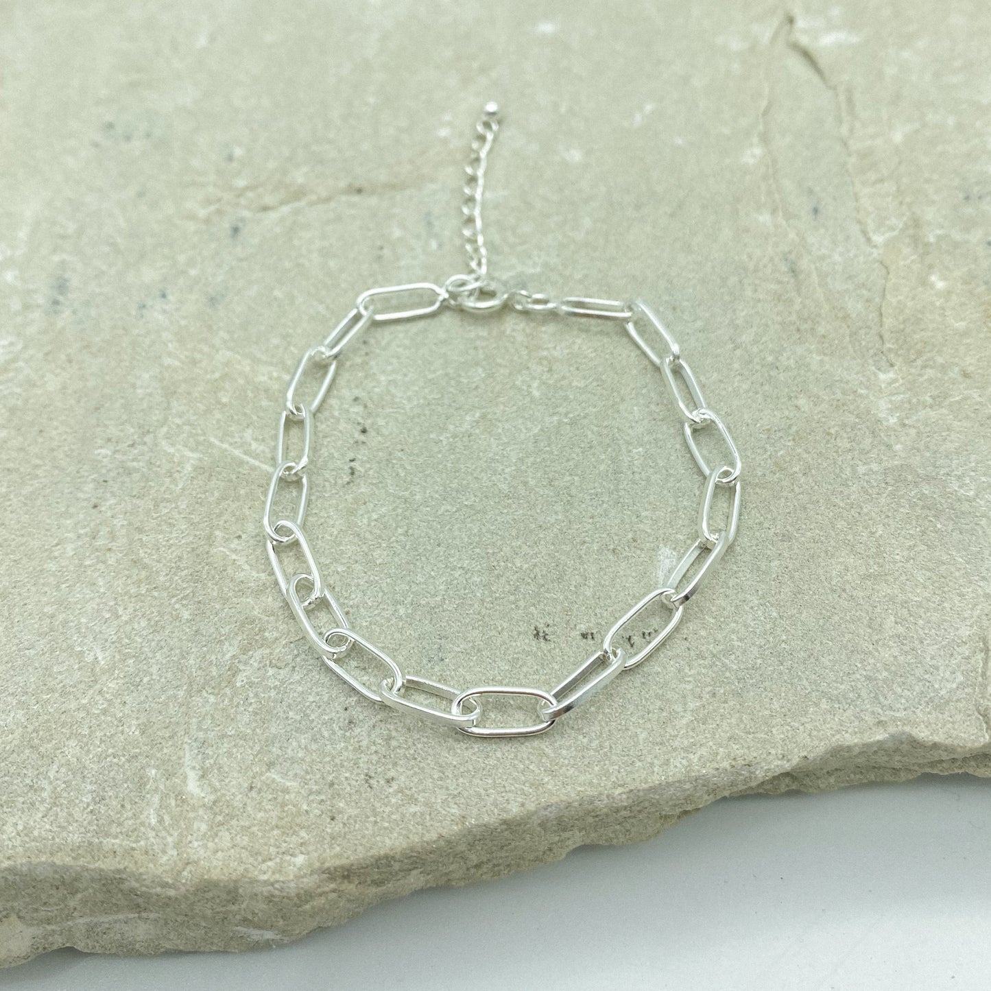 Paperclip link bracelet
