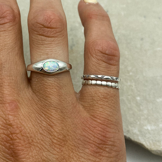 Dainty Sun band ring