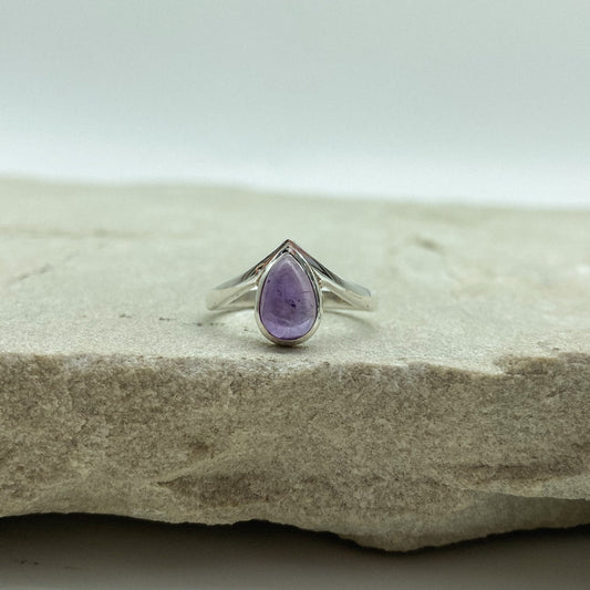 Deora ring - Amethyst