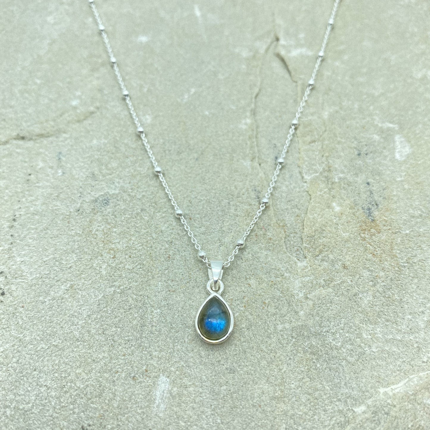 Raine Necklace - Labradorite or Moonstone