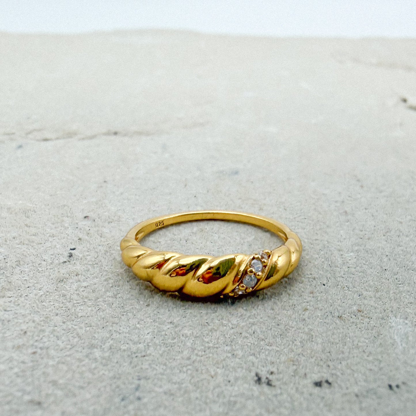 Allure Ring - Gold + Cz