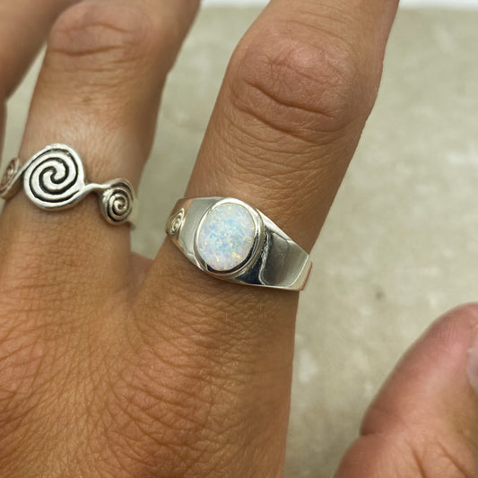 Opaline Ring - Lab Opal