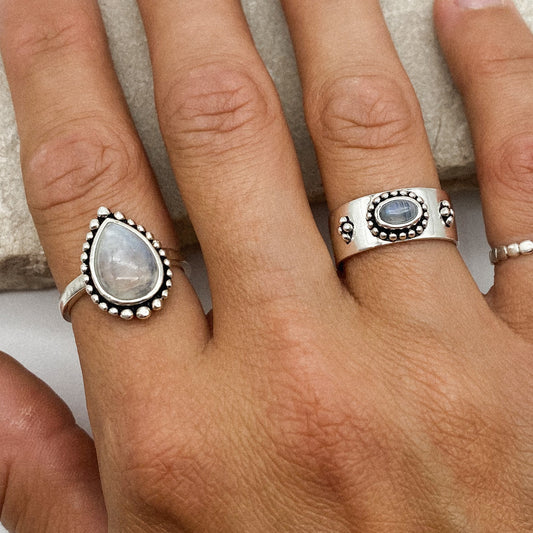 Wolfie Ring - Moonstone