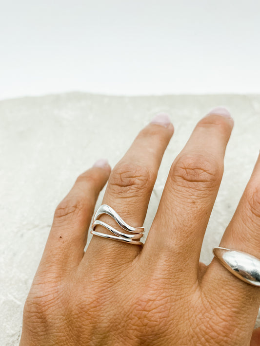 Wavy Ring
