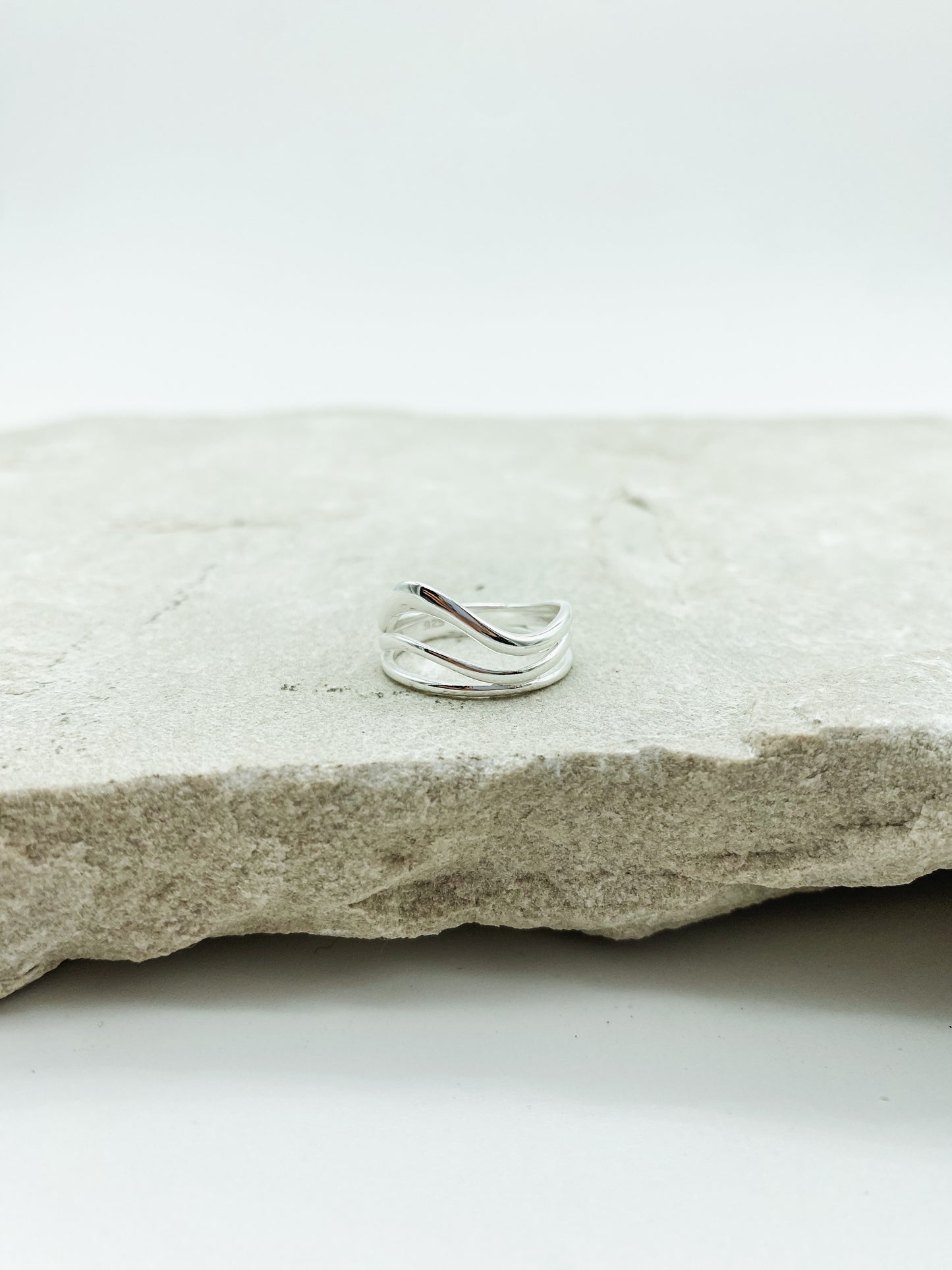 Wavy Ring