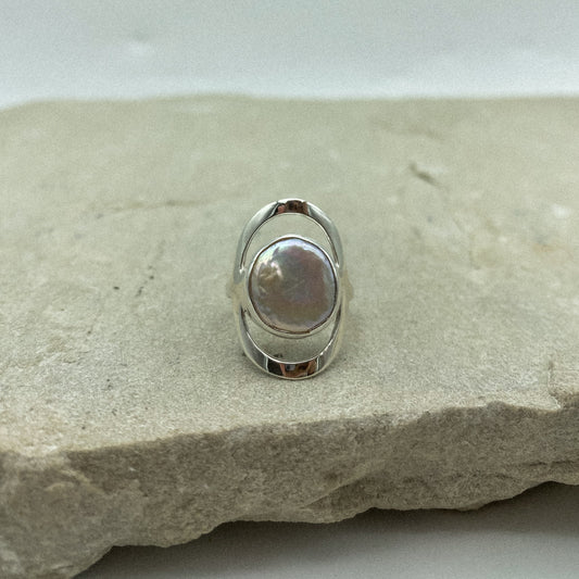 Lucy Ring - Freshwater pearl