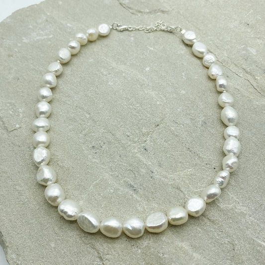 Chunky Pearl choker
