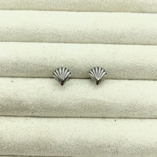 Shell studs