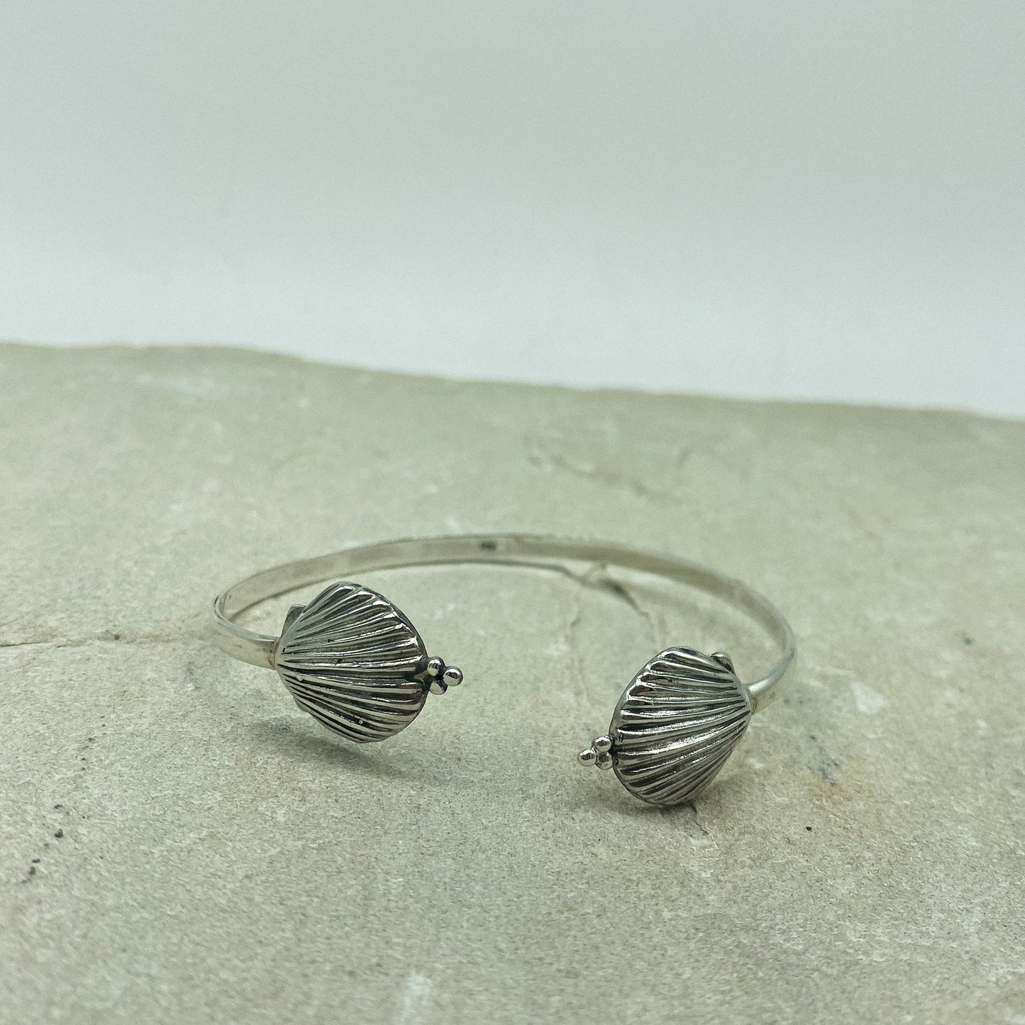 Ariel cuff