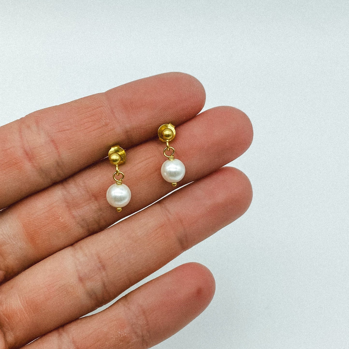 Pearl Drop studs - Gold