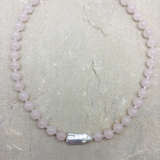 Lovers lane necklace - Rose Quartz + Fresh Water Pearl
