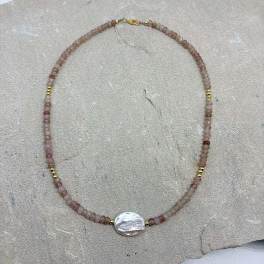 Self love club - Strawberry quartz + freshwater pearl