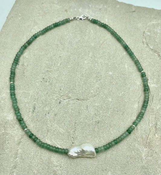Lucky bay - green aventurine + fresh water Pearl