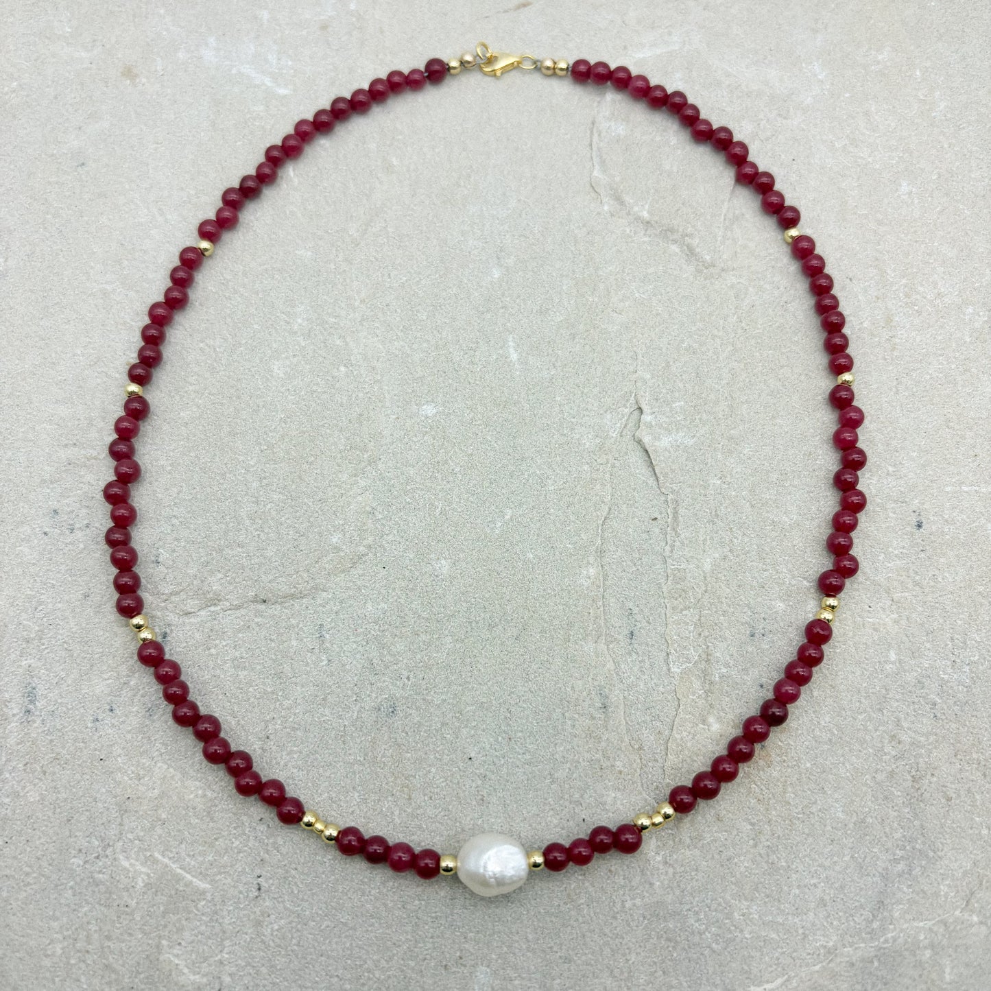 Scarlett necklace - Red agate + Pearl
