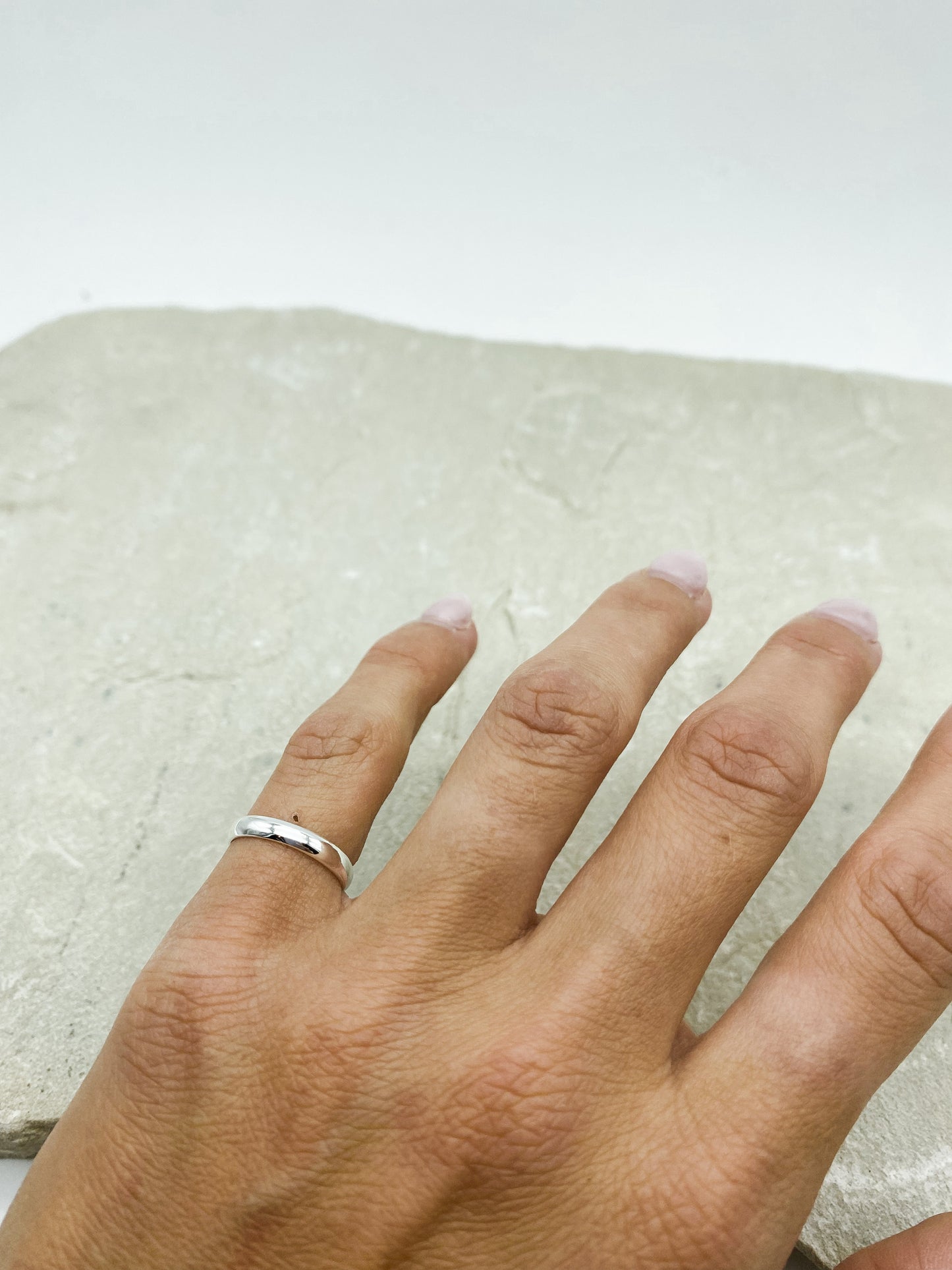 Dainty Band Ring