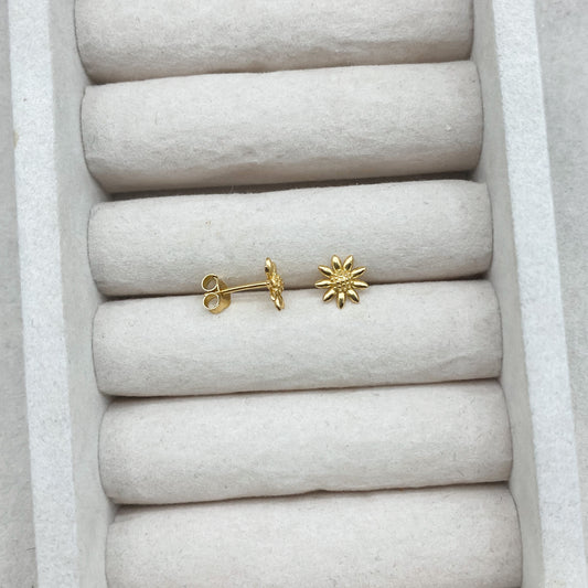 Dainty sunflower studs - Gold