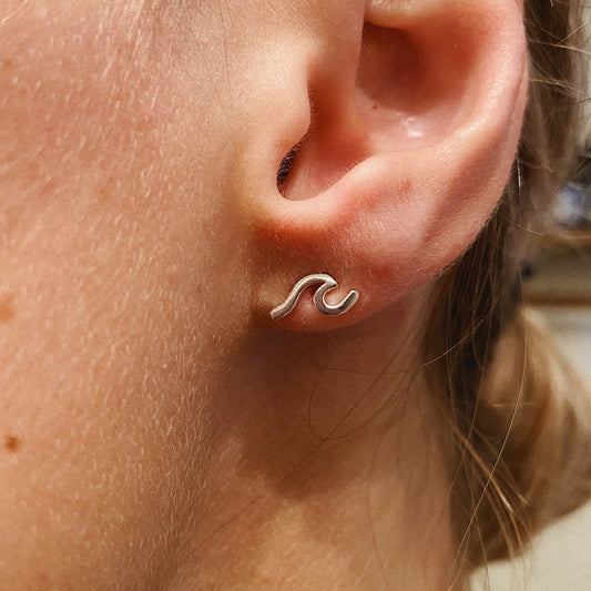 Wave Studs