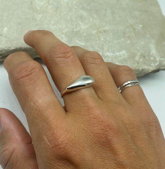 Hendrix Ring